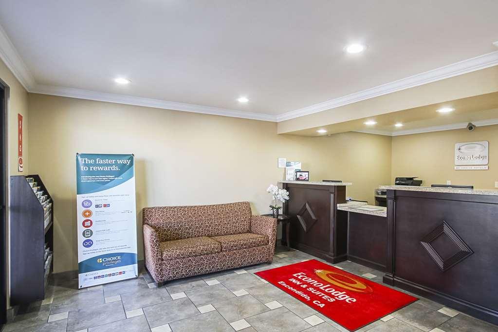 Hotel Econo & Downtown 2*