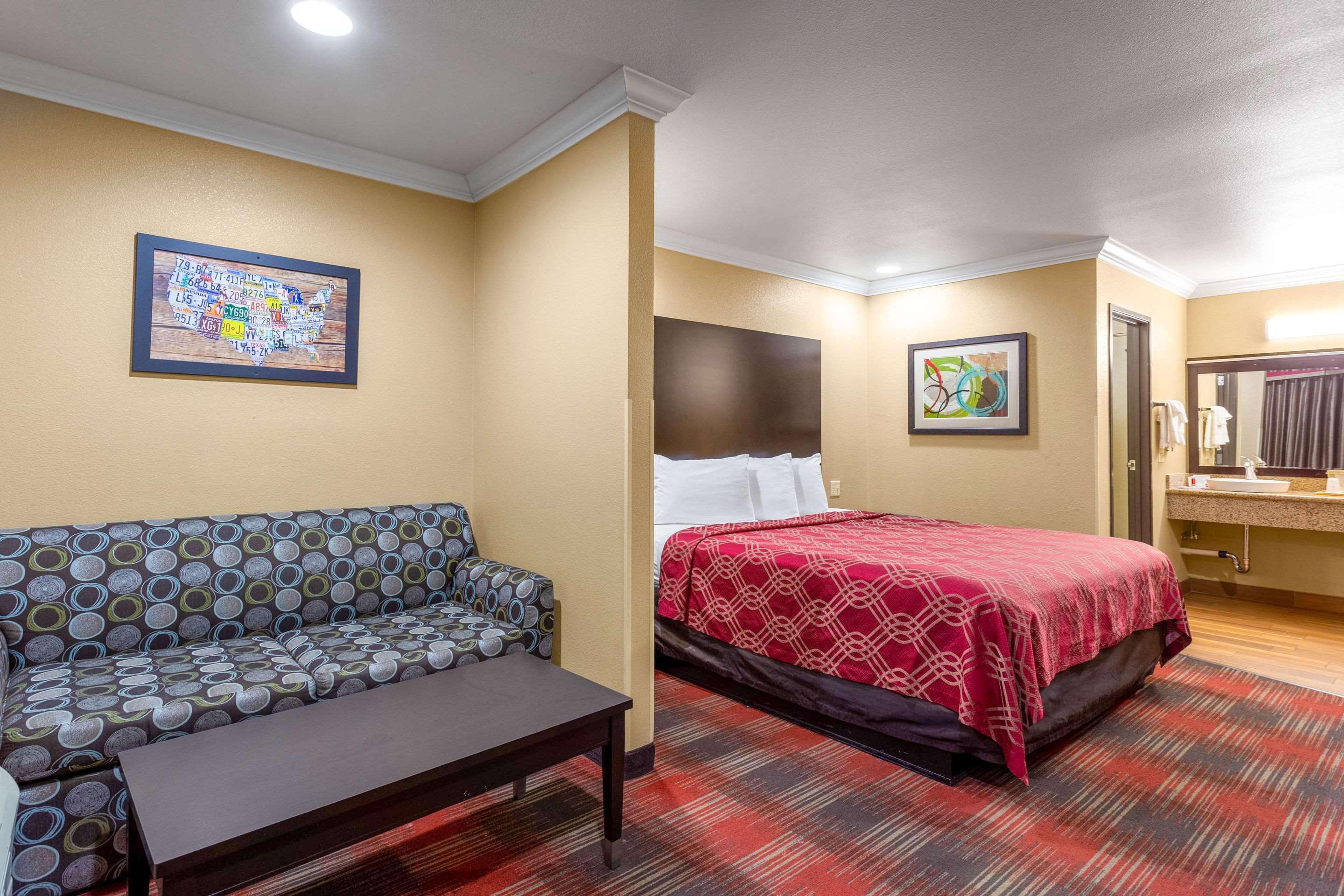 Hotel Econo & Downtown