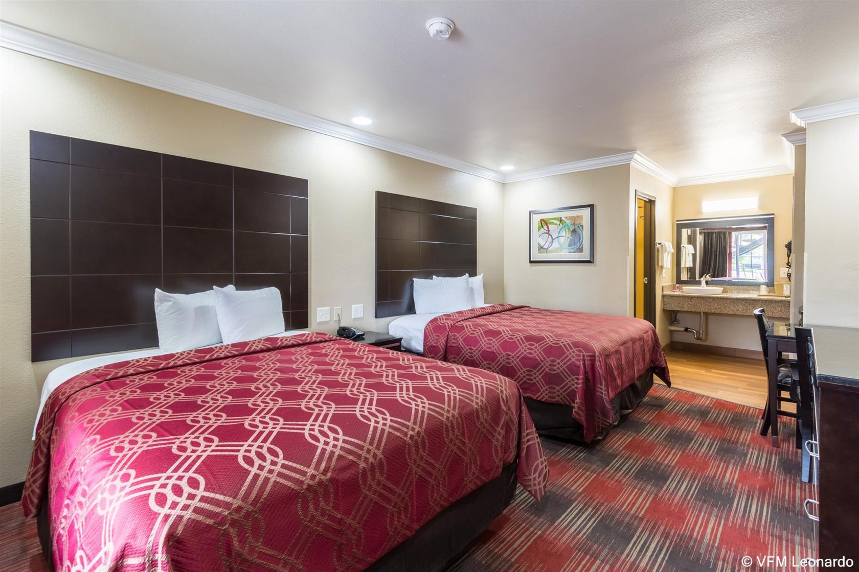 Hotel Econo & Downtown 2*