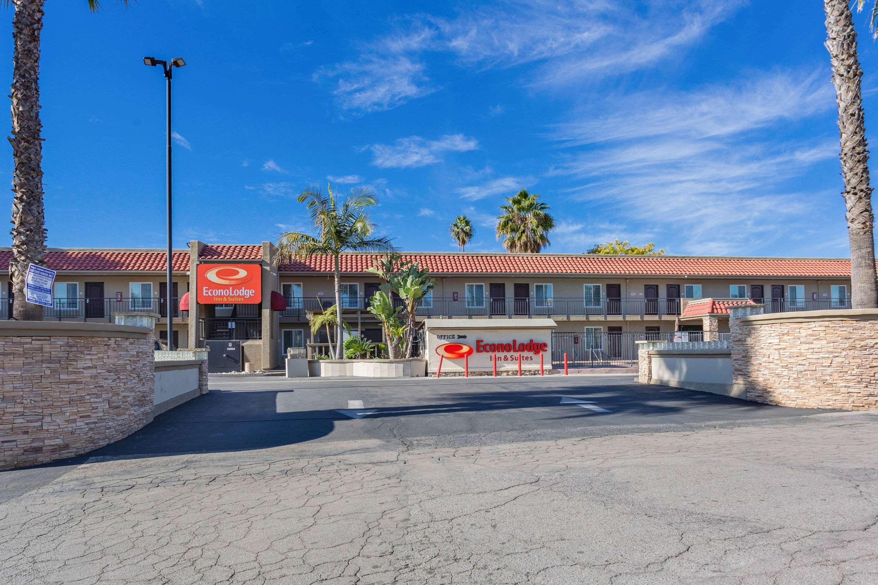 Econo & Downtown Hotel Escondido
