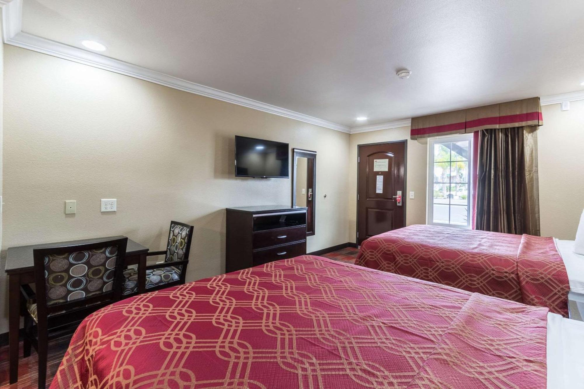 Hotel Econo & Downtown